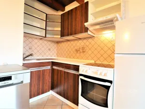 Pronájem bytu 2+kk, Neveklov, Pod Radnicí, 36 m2