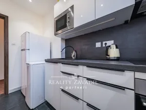 Pronájem bytu 1+kk, Praha - Kamýk, Krhanická, 40 m2