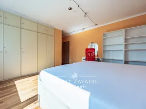 Pronájem bytu 1+kk, Praha - Kamýk, Krhanická, 40 m2