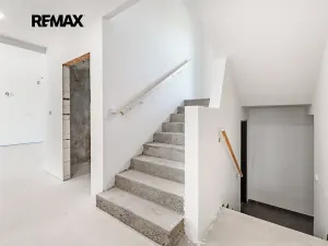 Prodej rodinného domu, Sluhy, 329 m2