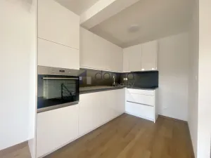Pronájem bytu 3+kk, Praha, Dejvická, 90 m2