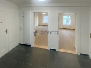 Pronájem bytu 3+kk, Praha, Dejvická, 90 m2