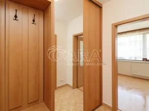 Pronájem bytu 1+kk, Praha - Holešovice, U měšťanského pivovaru, 42 m2