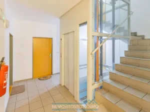 Prodej bytu 4+kk, Znojmo, Aninská, 89 m2