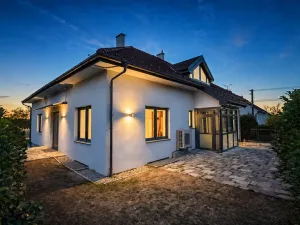 Prodej rodinného domu, Pohořelice - Nová Ves, 408 m2