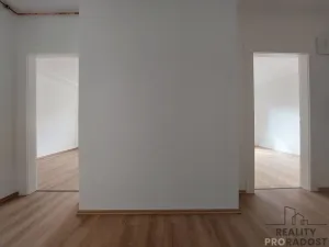 Pronájem bytu 2+kk, Praha - Žižkov, 45 m2