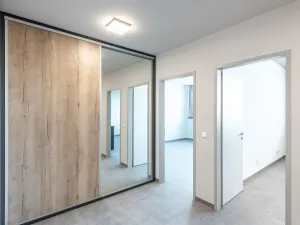 Pronájem kanceláře, Praha - Čakovice, Schoellerova, 63 m2