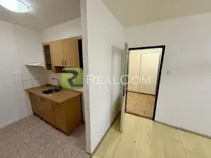 Prodej bytu 2+kk, Pečky, V Horkách, 44 m2
