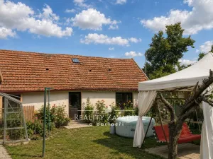 Prodej rodinného domu, Horoměřice, U Křížku, 130 m2