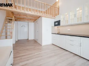 Prodej bytu 3+kk, Praha - Vinohrady, Legerova, 70 m2