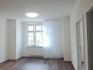 Pronájem bytu 3+kk, Praha - Žižkov, Jeseniova, 65 m2