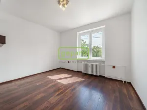 Prodej bytu 2+1, Sokolov, Heyrovského, 50 m2