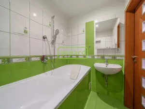 Prodej bytu 2+1, Sokolov, Heyrovského, 50 m2