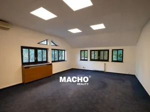 Pronájem skladu, Praha - Vysočany, Freyova, 849 m2