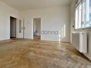 Pronájem bytu 2+1, Praha, Šrobárova, 72 m2