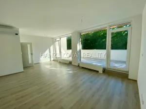 Pronájem bytu 3+kk, Hluboká nad Vltavou, U Parku, 104 m2