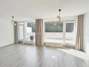 Pronájem bytu 3+kk, Hluboká nad Vltavou, U Parku, 104 m2