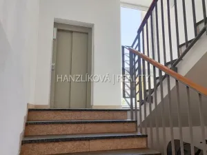 Pronájem bytu 3+kk, Hluboká nad Vltavou, U Parku, 104 m2
