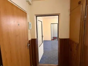 Prodej bytu 3+1, Praha - Prosek, Novoborská, 53 m2