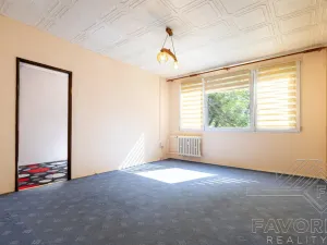 Prodej bytu 3+1, Praha - Prosek, Novoborská, 53 m2