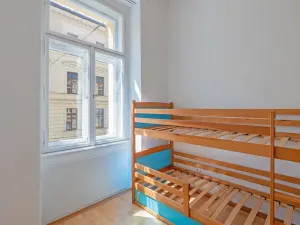 Prodej bytu 3+1, Praha - Malá Strana, Petřínská, 76 m2