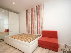 Pronájem bytu 2+kk, Břeclav, Na Valtické, 44 m2