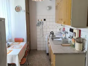 Pronájem bytu 3+1, Hradec Králové - Slezské Předměstí, Sládkova, 63 m2