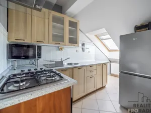 Pronájem bytu 3+kk, Pardubice - Zelené Předměstí, Wolkerova, 75 m2