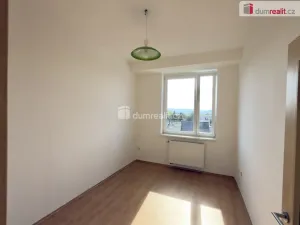 Pronájem bytu 4+kk, Chlumec, Holubova, 100 m2