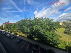 Prodej atypického bytu, Chomutov, náměstí Dr. Beneše, 155 m2