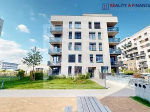 Prodej bytu 3+kk, Praha - Hloubětín, Waltariho, 80 m2