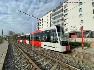 Prodej bytu 3+kk, Praha - Hloubětín, Waltariho, 80 m2
