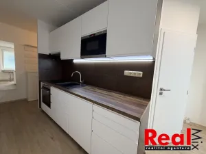 Prodej bytu 2+1, Brno - Bystrc, Píškova, 58 m2