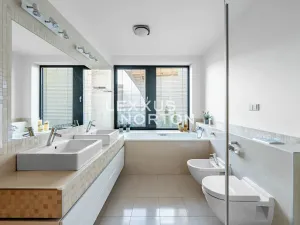 Prodej rodinného domu, Praha - Dejvice, V Šáreckém údolí, 348 m2