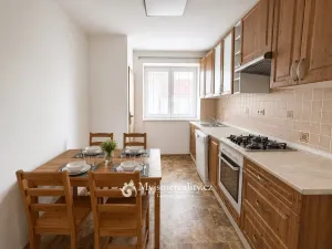 Prodej bytu 2+1, Znojmo, Hálkova, 68 m2