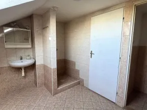 Prodej bytu 2+1, Opava, Přerovecká, 60 m2