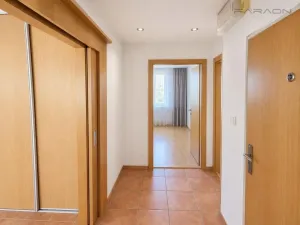 Prodej bytu 3+kk, Praha - Karlín, Molákova, 55 m2