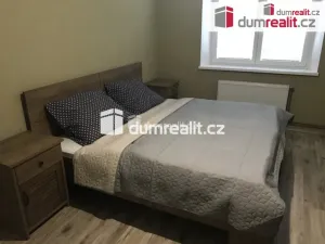 Pronájem bytu 1+1, Nymburk, Jízdecká, 32 m2