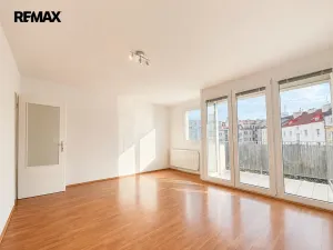 Pronájem bytu 1+kk, Praha - Nusle, Bartoškova, 33 m2