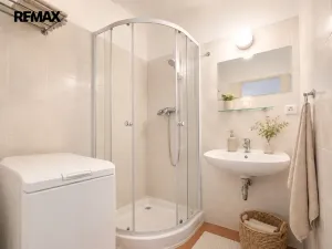 Pronájem bytu 1+kk, Praha - Nusle, Bartoškova, 33 m2