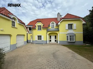 Pronájem rodinného domu, Praha - Nebušice, Na Malé Šárce, 302 m2