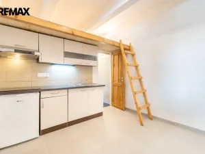 Prodej bytu 1+kk, Praha - Smíchov, Mošnova, 19 m2