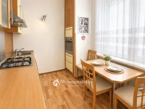 Pronájem bytu 2+1, Znojmo, Pražská sídl., 51 m2