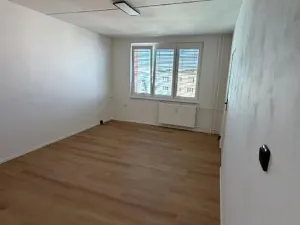 Prodej bytu 4+kk, Kadaň, Chomutovská, 74 m2
