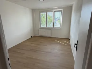 Prodej bytu 4+kk, Kadaň, Chomutovská, 78 m2