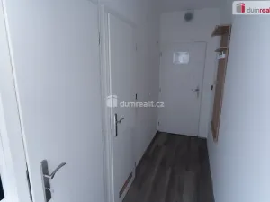 Pronájem bytu 1+kk, Praha - Střížkov, Děčínská, 32 m2
