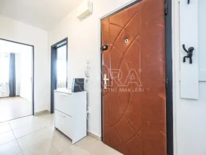 Pronájem bytu 3+kk, Praha - Kamýk, Papírníkova, 74 m2