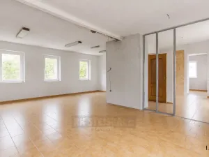 Prodej apartmánu, Moldava, 410 m2