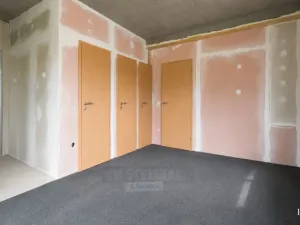 Prodej apartmánu, Moldava, 410 m2