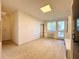 Pronájem bytu 2+kk, Praha - Suchdol, Stehlíkova, 48 m2